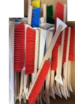 10 Schneebesen mit Eiskratzer 